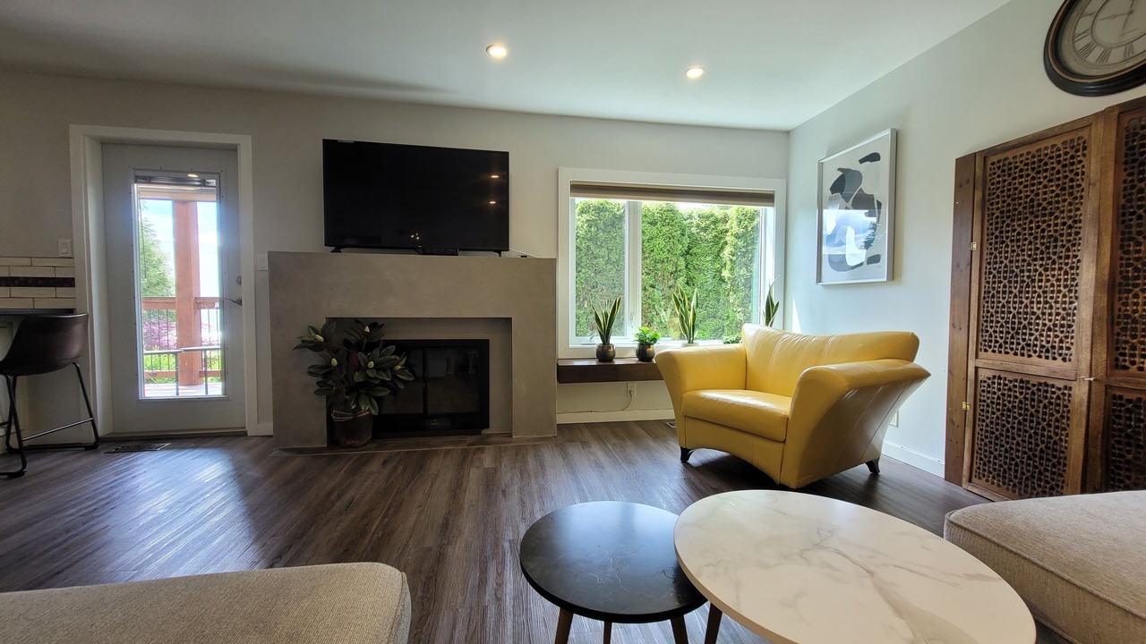 Photo of Livingroom in Okanagan-Similkameen