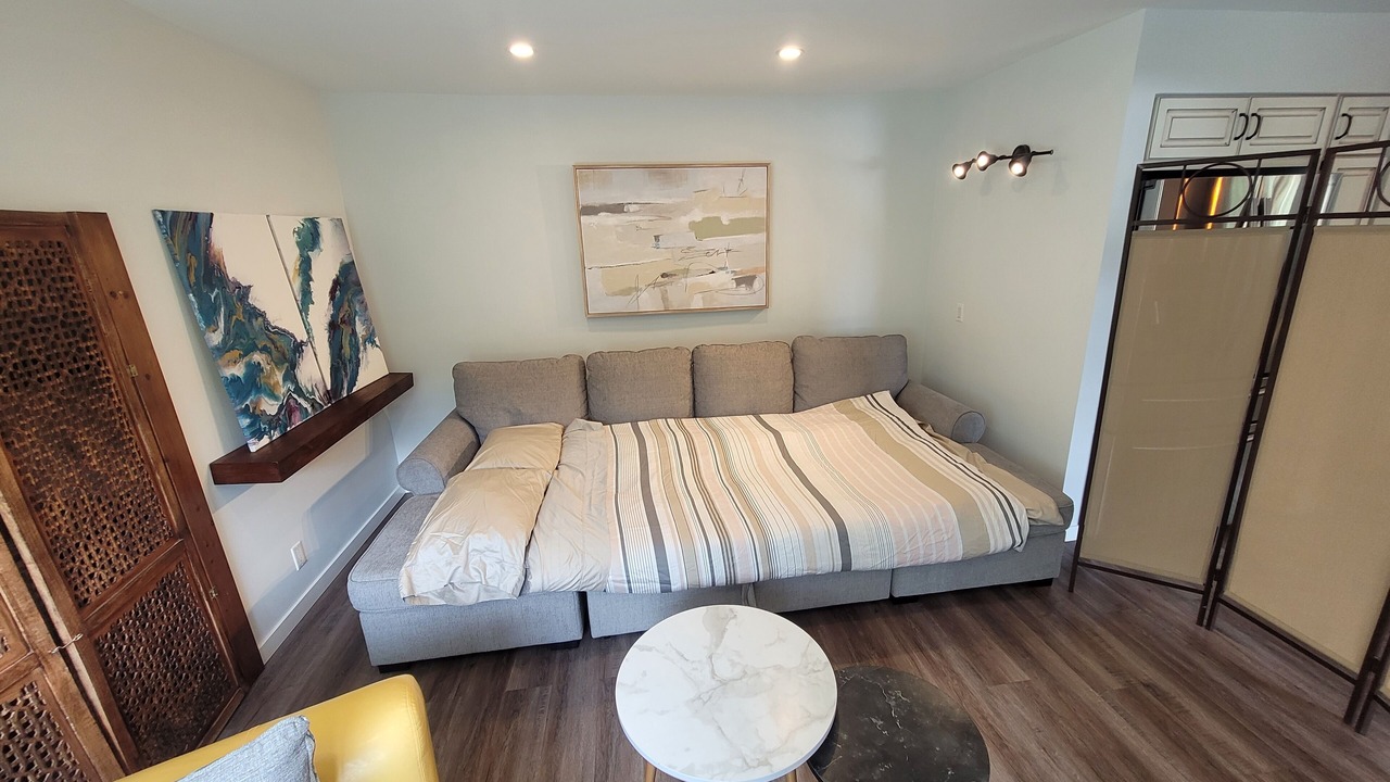 Photo of Bedroom in Okanagan-Similkameen