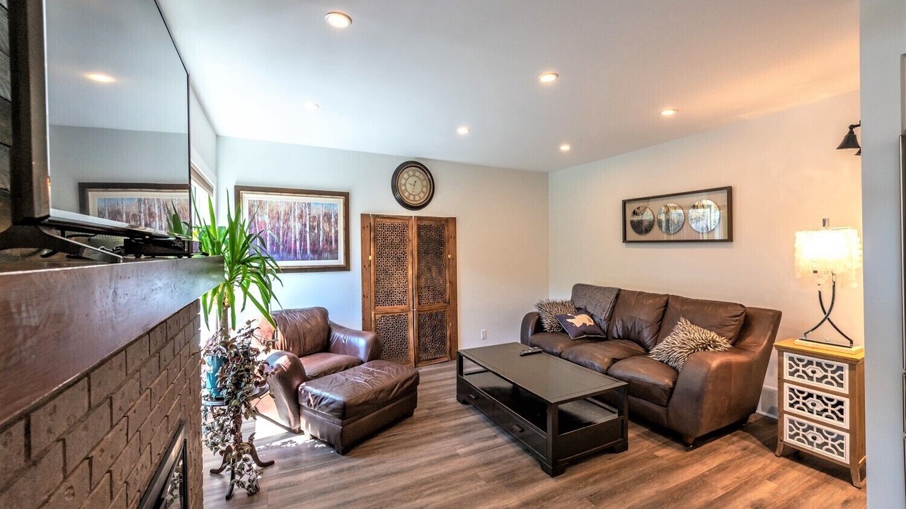 Photo of Livingroom in Okanagan-Similkameen