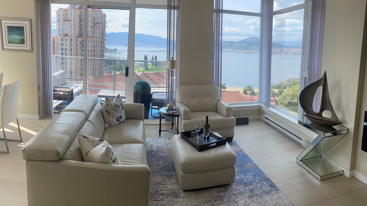 Photo of Livingroom in North End