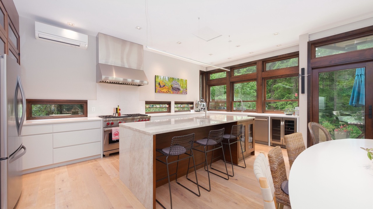 Photo of Kitchen in Deep Cove