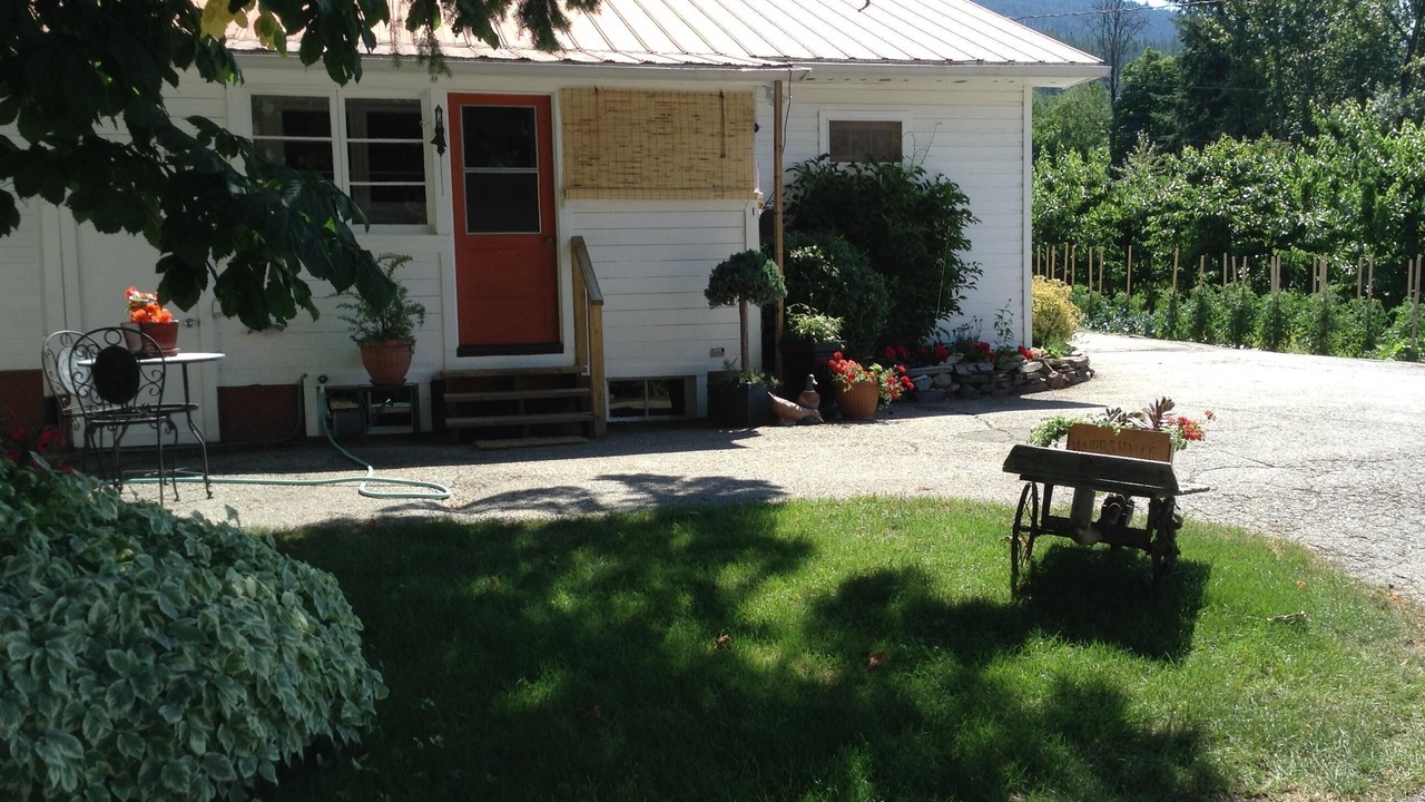 Photo of Patio Balcony in Wynndel