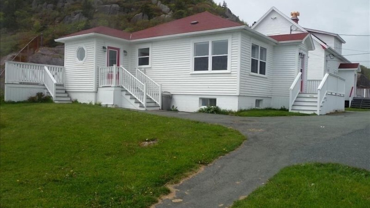 Photo of Others in Terra Nova