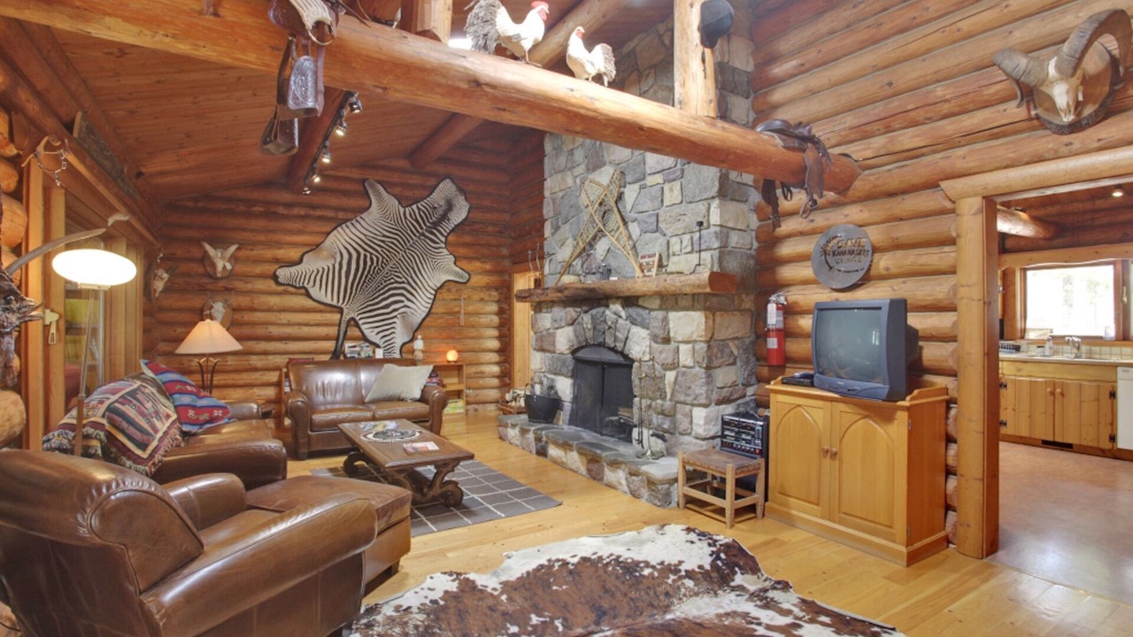 Photo of Livingroom in Calgary