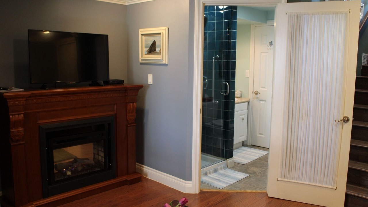 Photo of Bathroom in White Rock