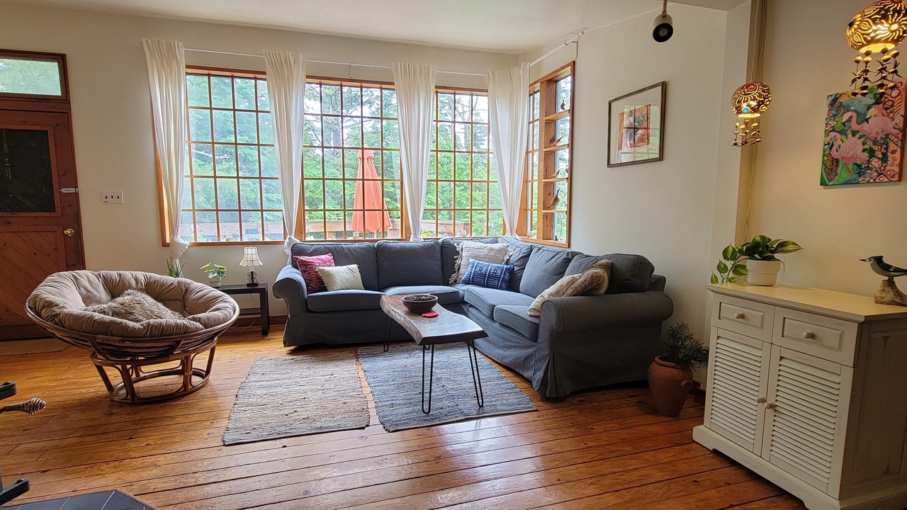 Photo of Livingroom in Hubbards