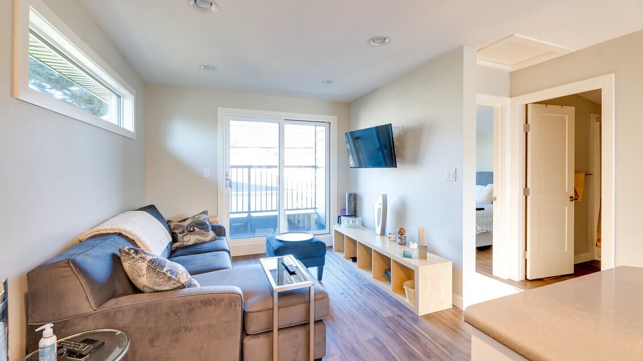 Photo of Livingroom in Southwest Edmonton