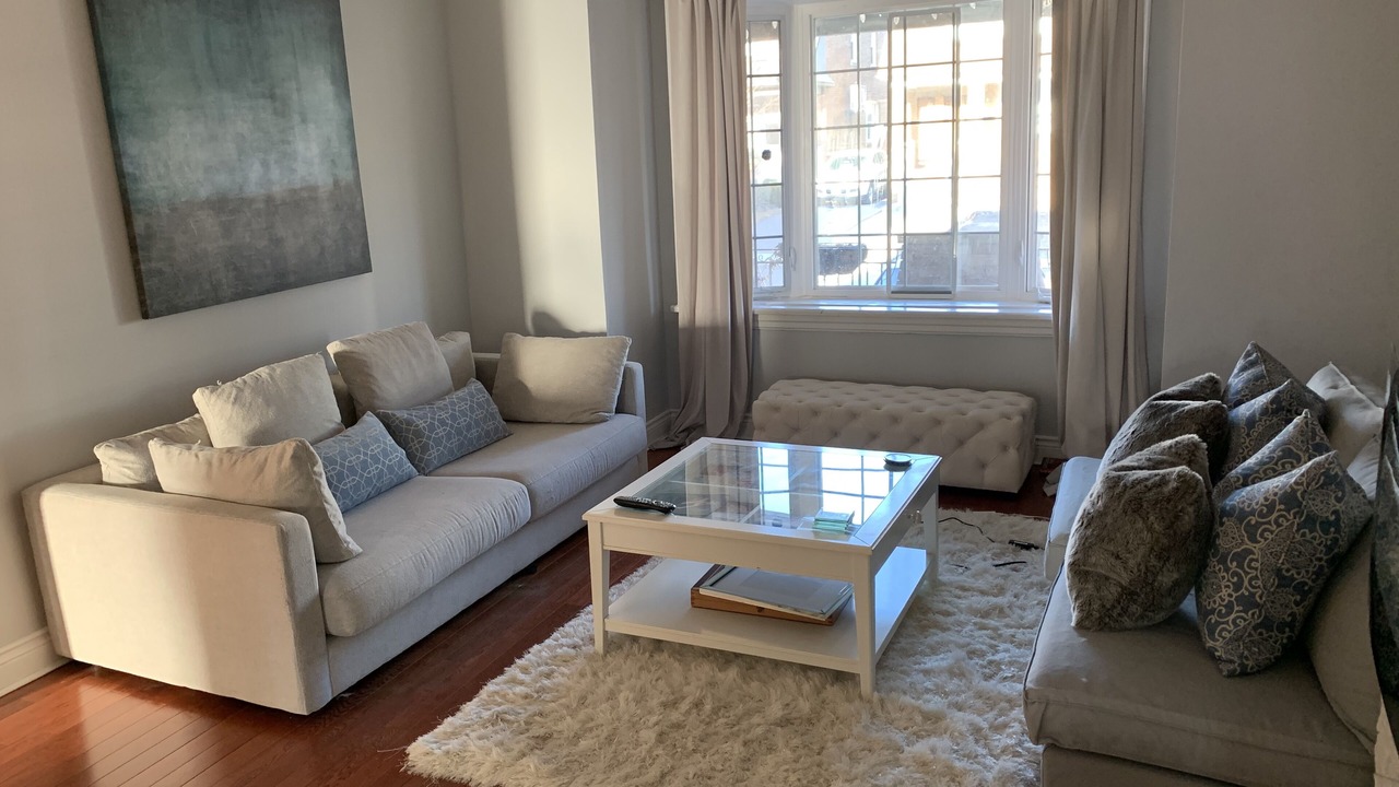 Photo of Livingroom in Oakwood Village