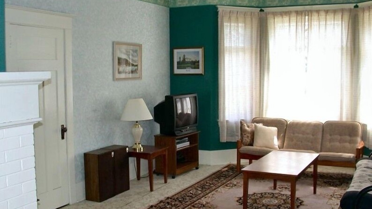 Photo of Bedroom in Division No. 16