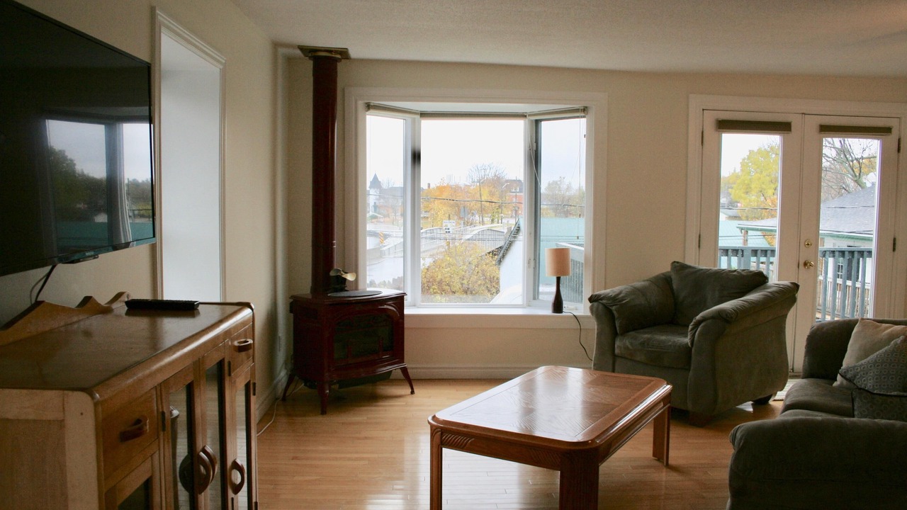 Photo of Livingroom in Gananoque