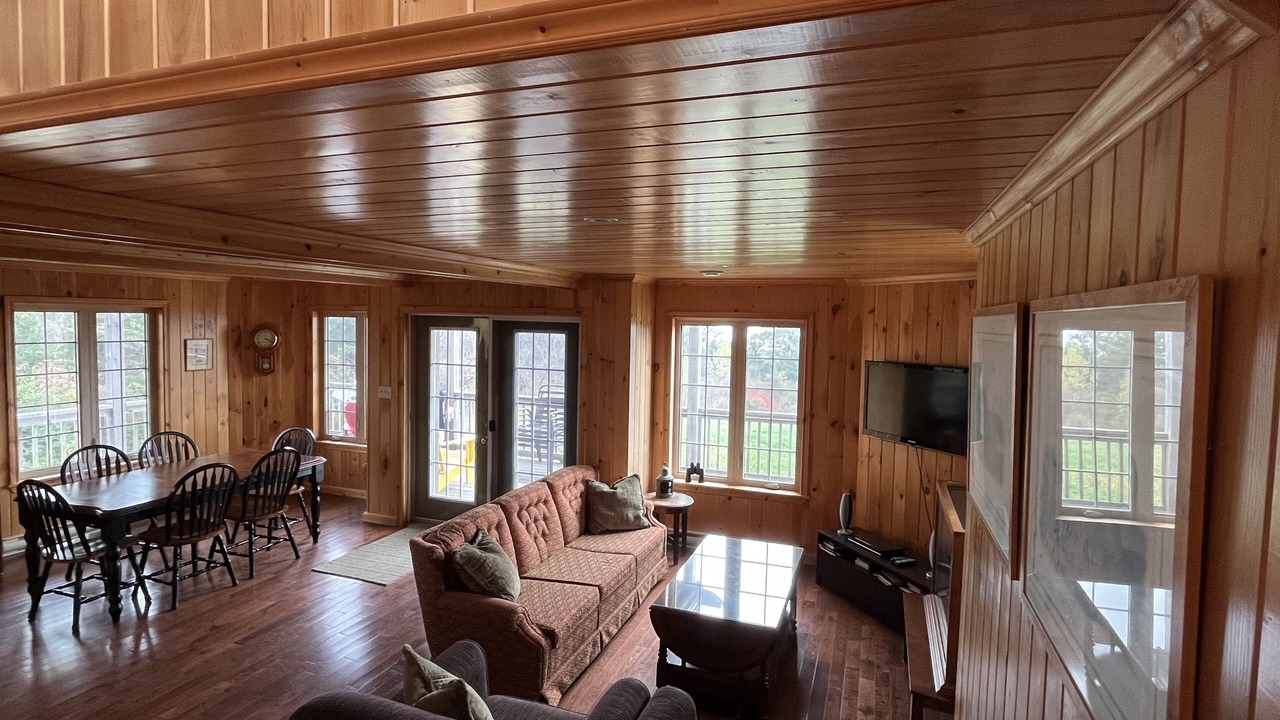 Photo of Livingroom in Louis Head