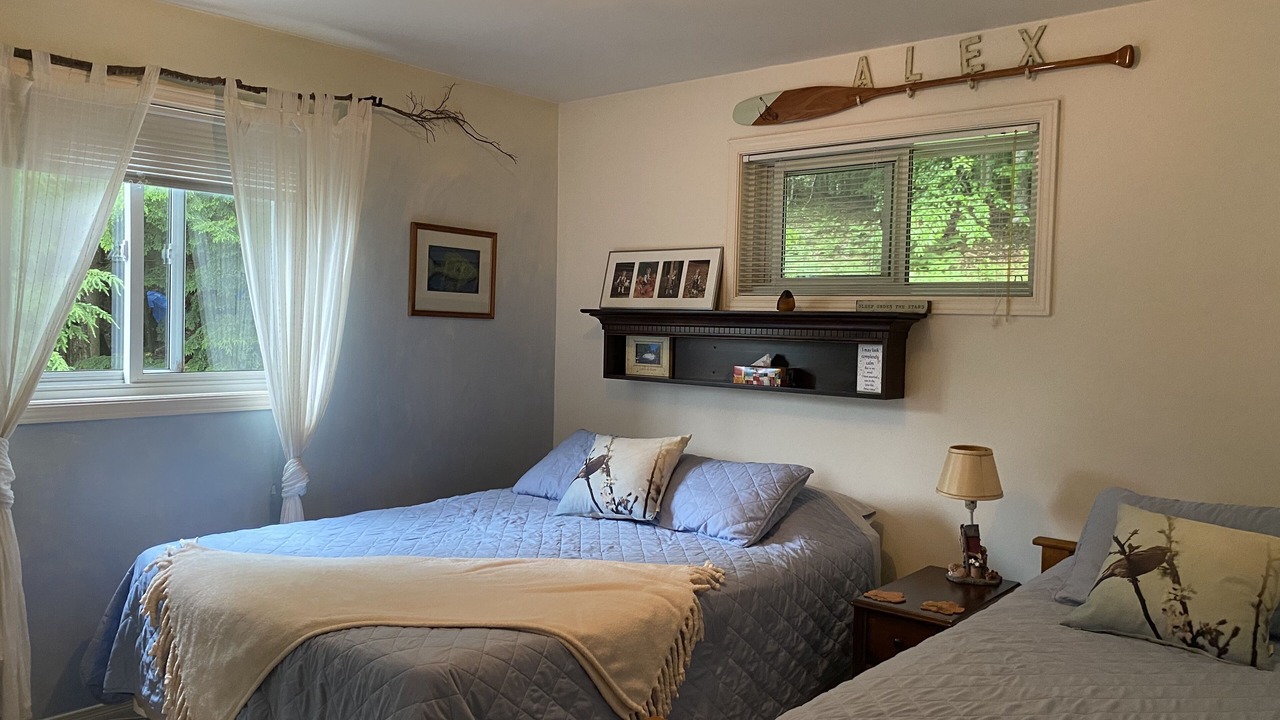 Photo of Bedroom in Lake of Bays
