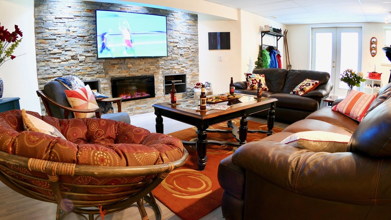 Photo of Livingroom in Southeast Kelowna