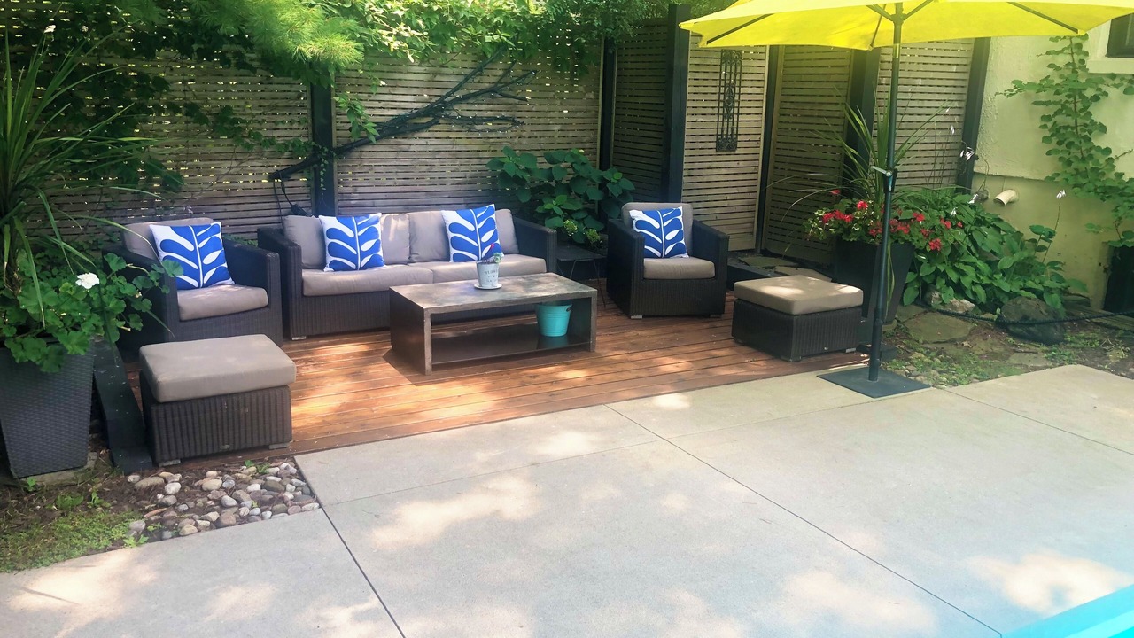 Photo of Outdoor in Mineola