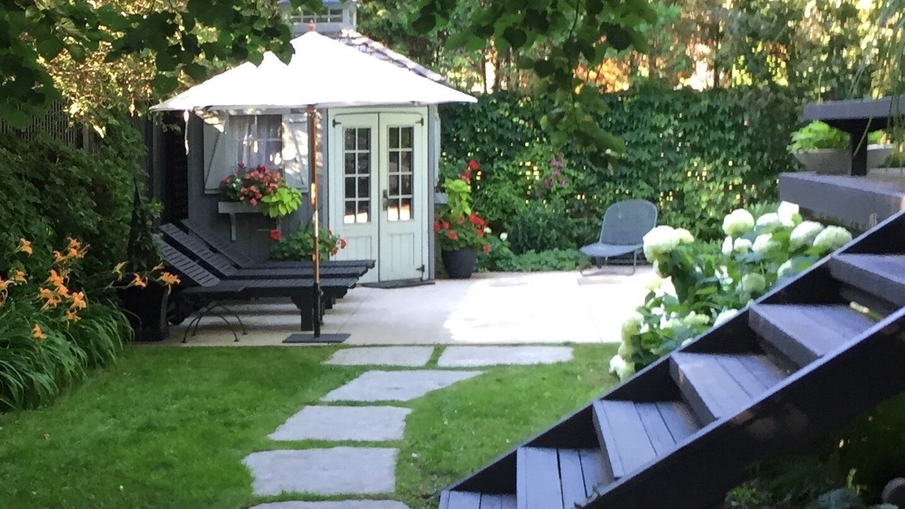Photo of Outdoor in Mineola