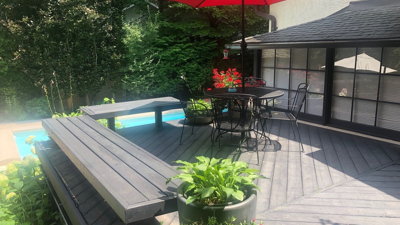 Photo of Outdoor in Mineola