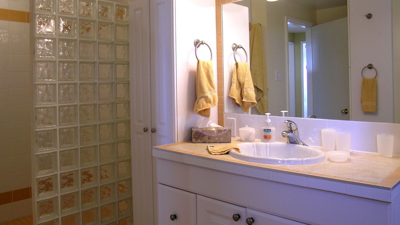 Photo of Bathroom in Otter Point
