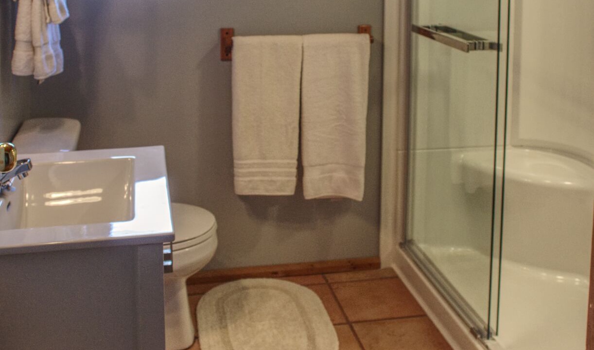 Photo of Bathroom in Otter Point