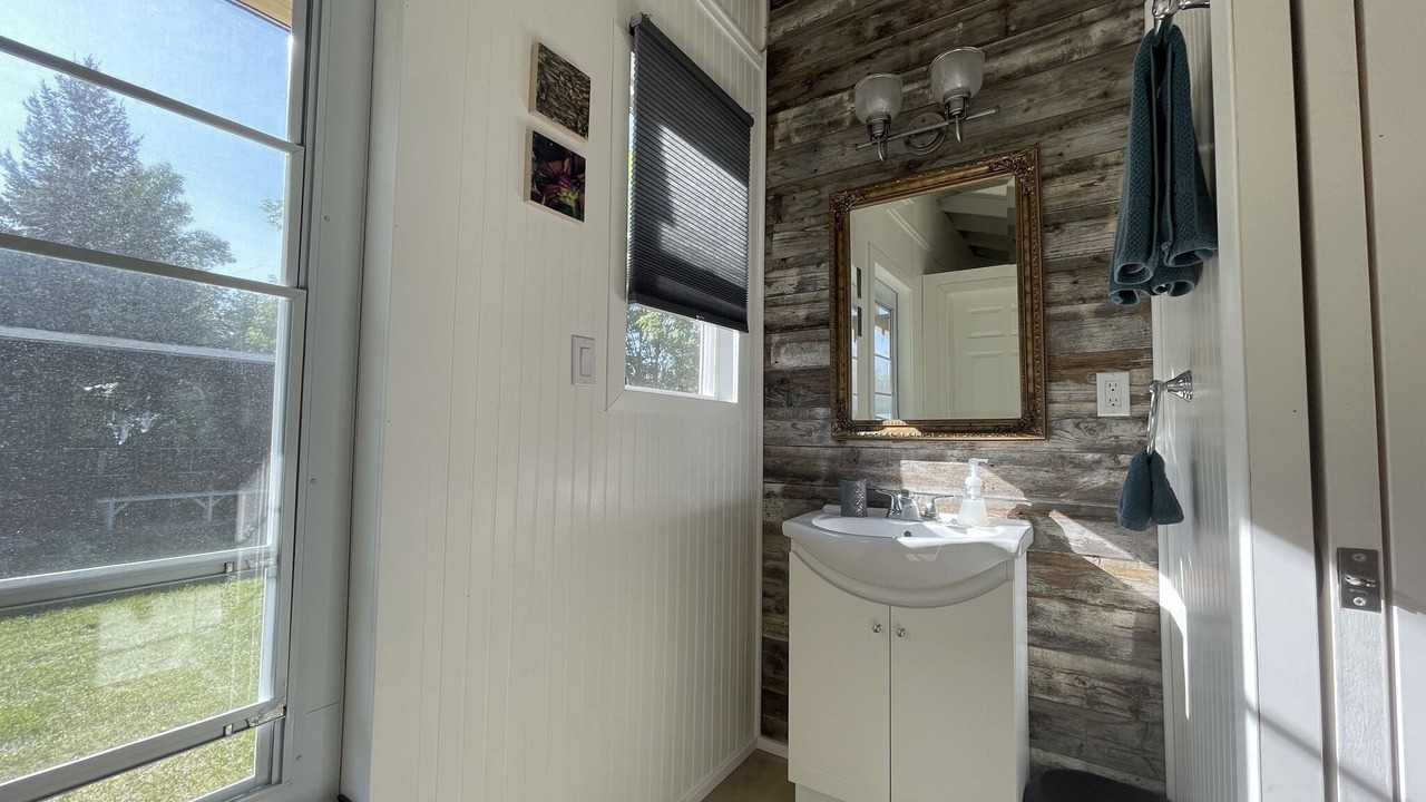 Photo of Bathroom in Beaconia