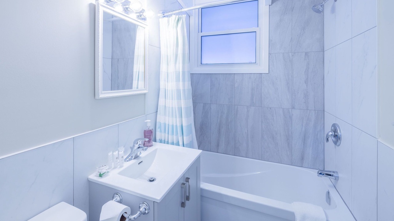 Photo of Bathroom in The Blue Mountains
