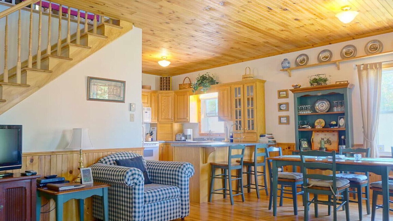 Photo of Livingroom in Panmure Island
