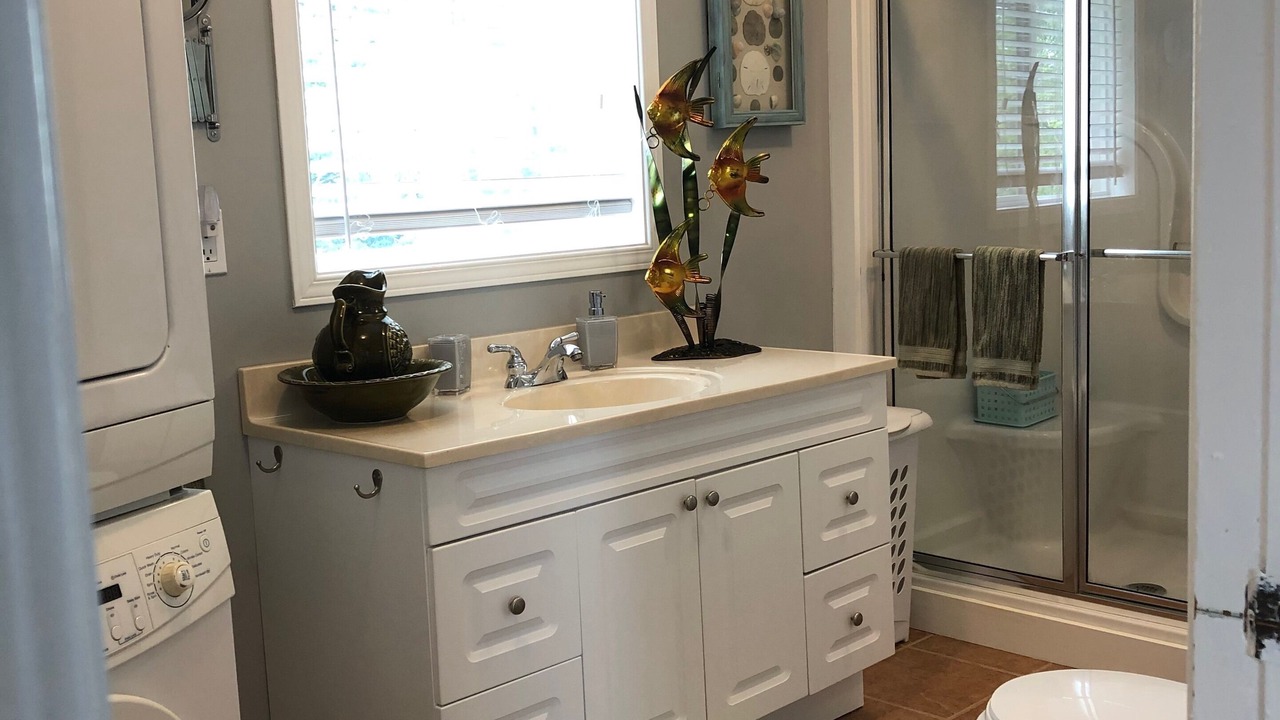 Photo of Bathroom in Georgian Bay