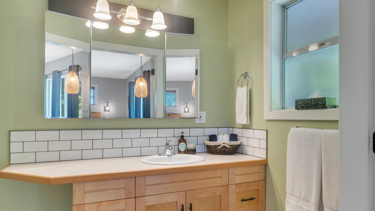 Photo of Bathroom in Ucluelet