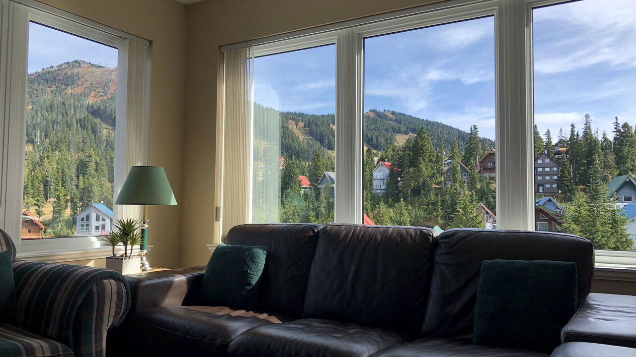 Photo of Bedroom in Courtenay
