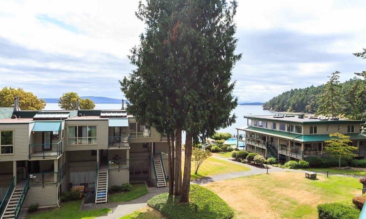 Photo of Outdoor in Yellow Point