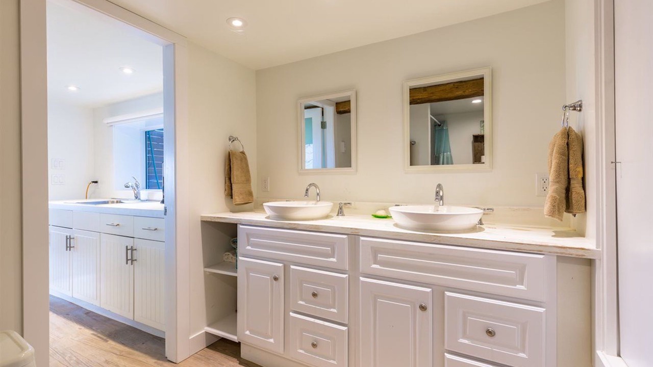 Photo of Bathroom in Roberts Creek