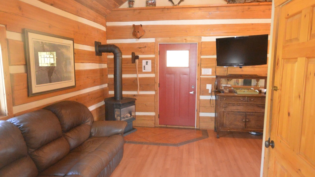 Photo of Bedroom in Division No. 3