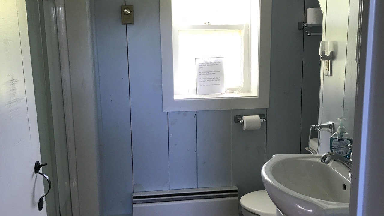 Photo of Bathroom in Princetown