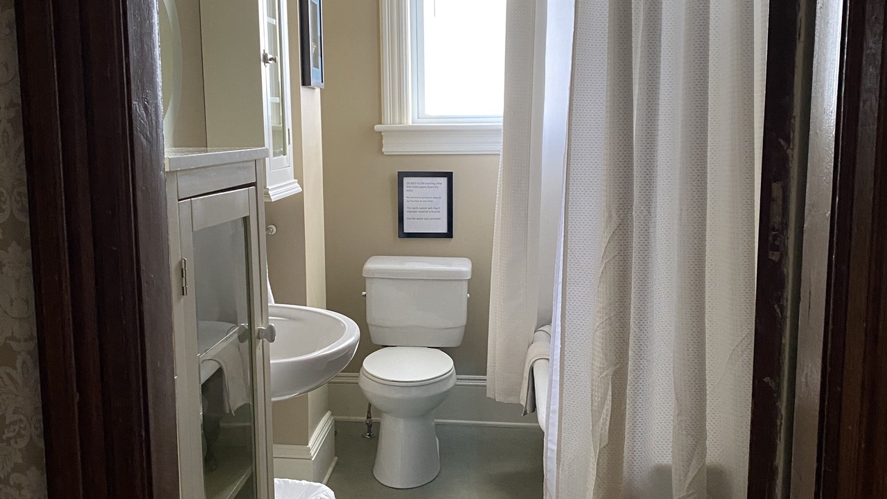 Photo of Bathroom in Princetown