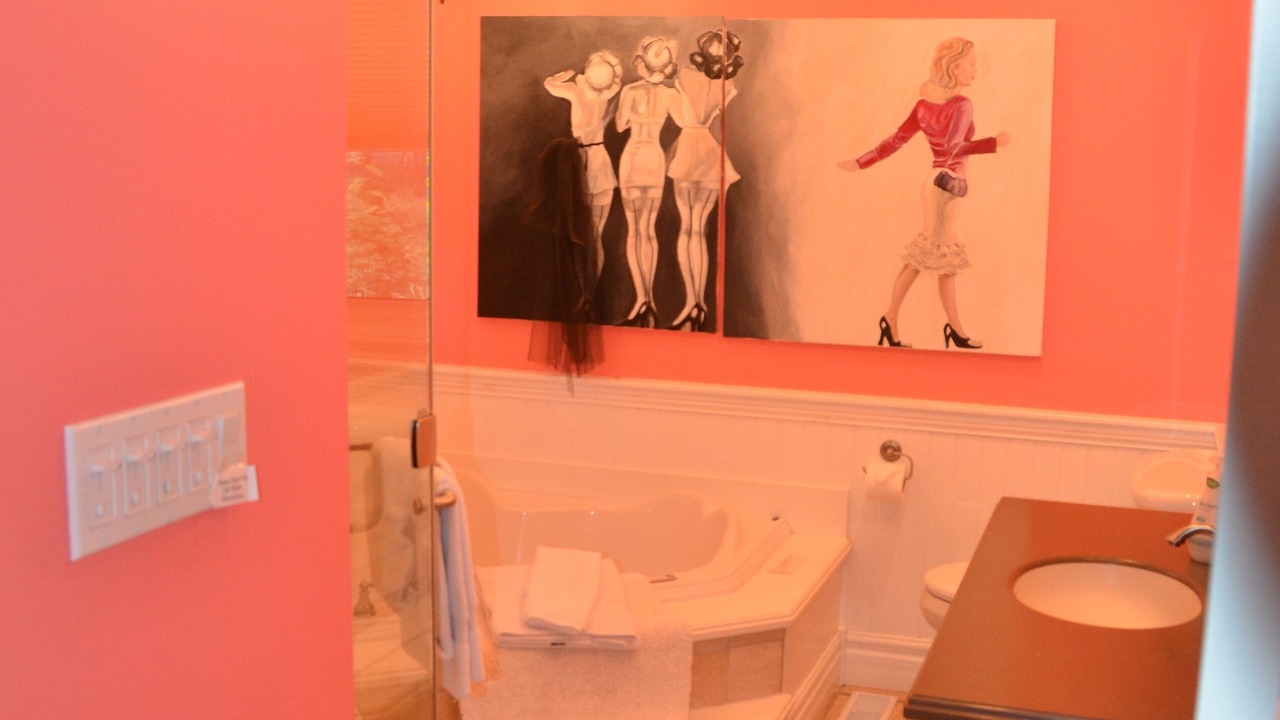 Photo of Bathroom in Port Carling