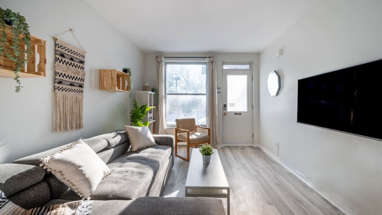 Photo of Livingroom in Hochelaga