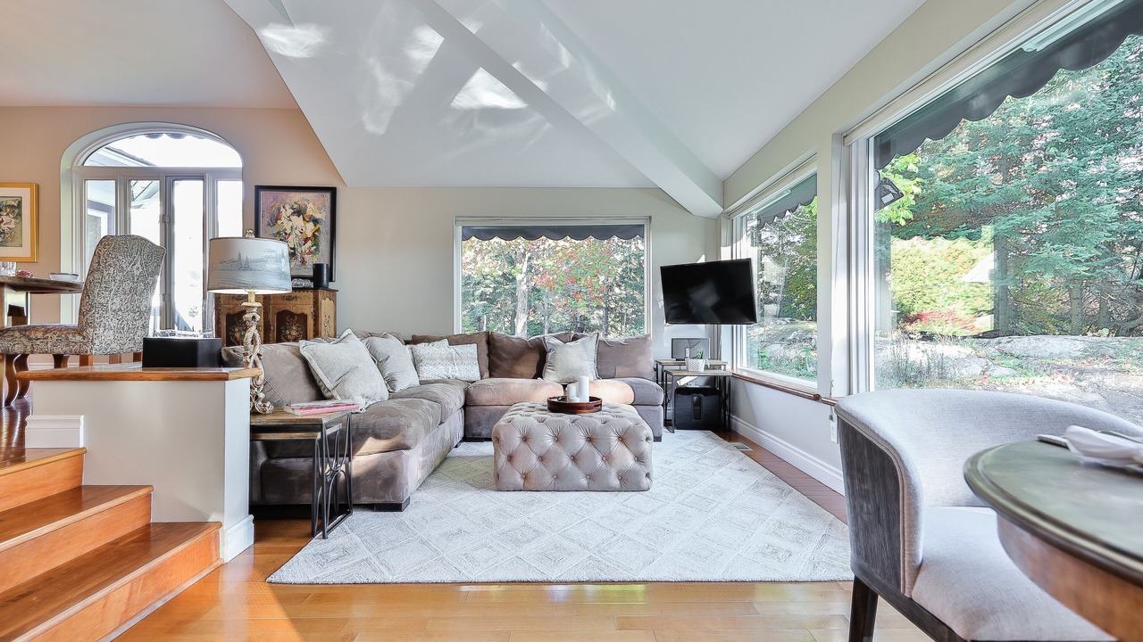 Photo of Livingroom in Sainte-Adele