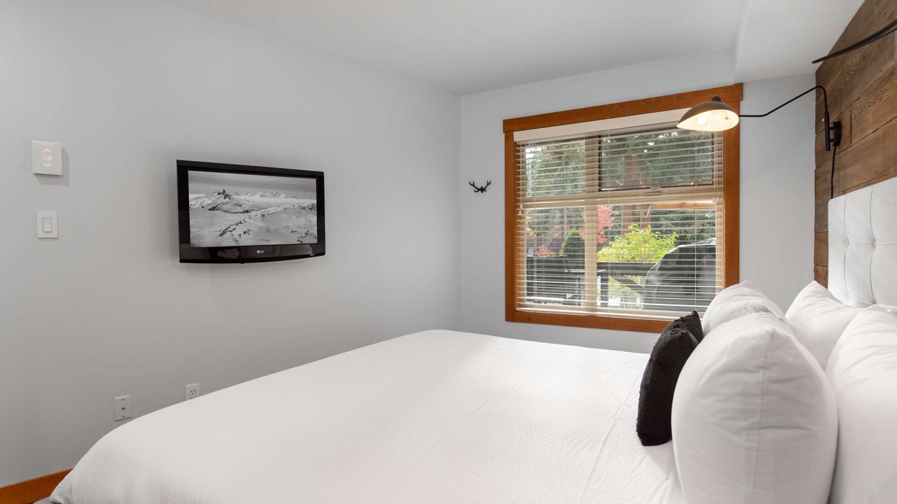 Photo of Bedroom in Blackcomb