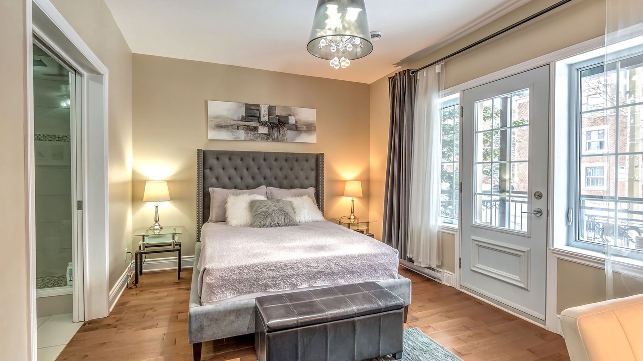 Photo of Bedroom in Cote-Des-Neiges—Notre-Dame-De-Grace