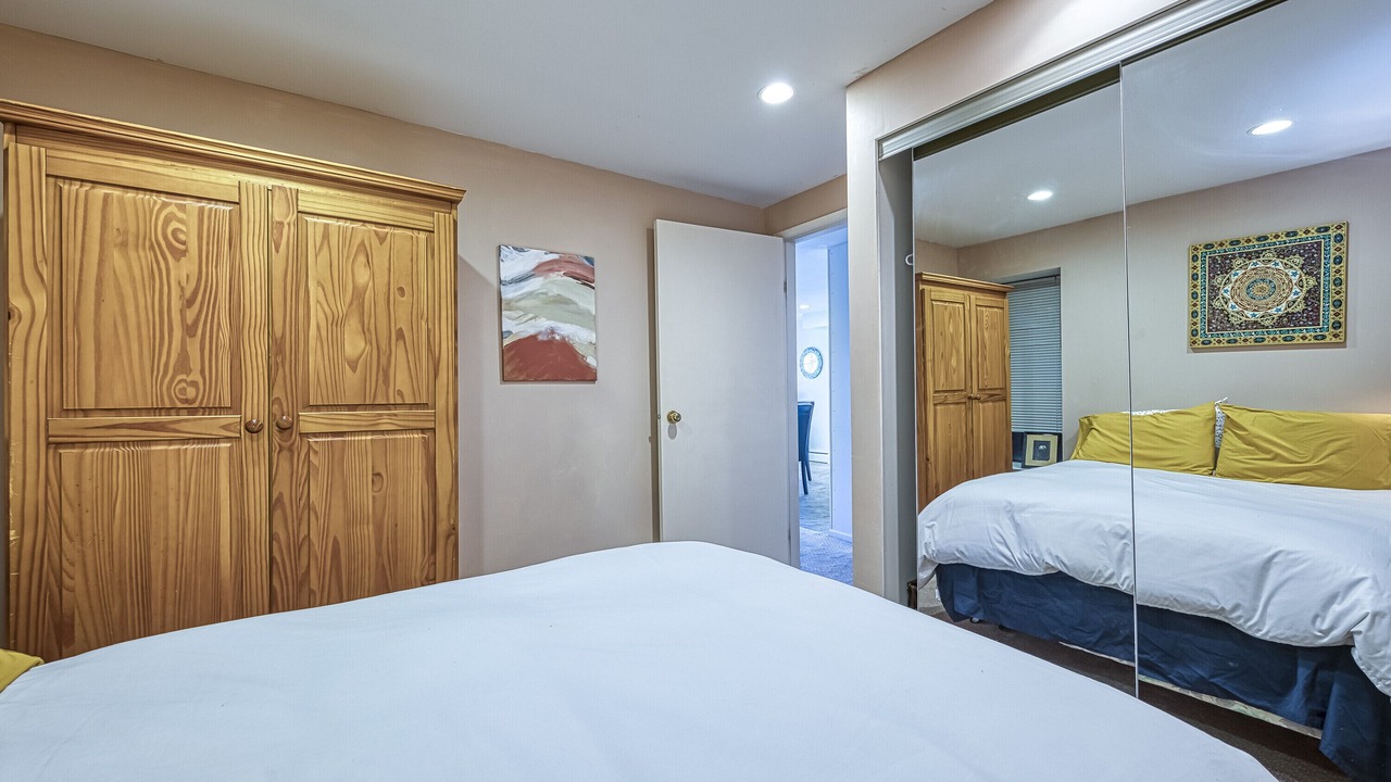 Photo of Bedroom in District of North Vancouver