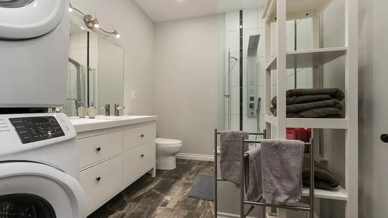 Photo of Bathroom in Cote-Saint-Paul