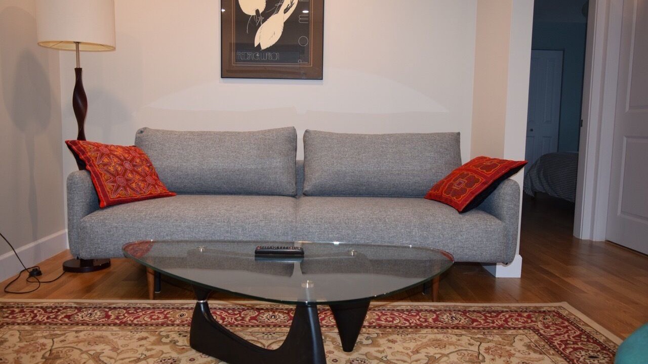 Photo of Livingroom in Saanich East