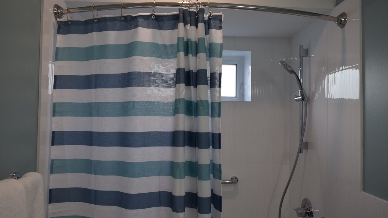 Photo of Bathroom in Saanich East