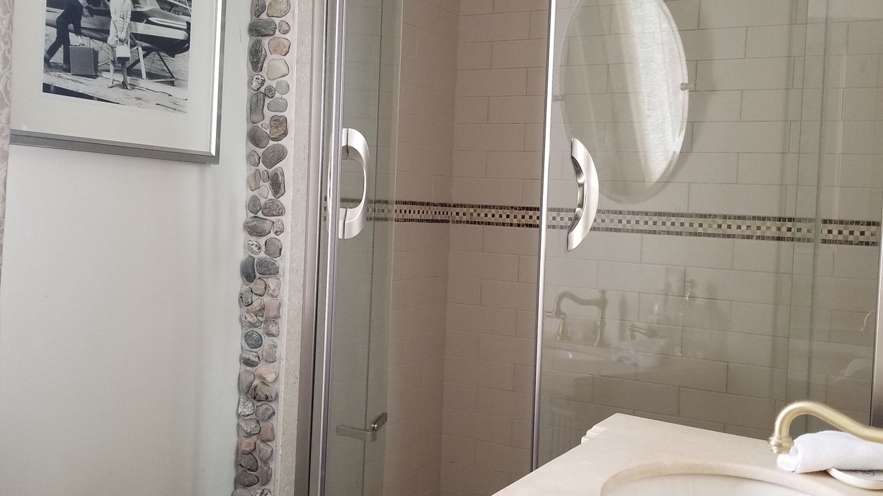 Photo of Bathroom in Clearview