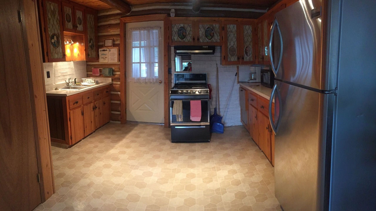 Photo of Kitchen in Deka Lake