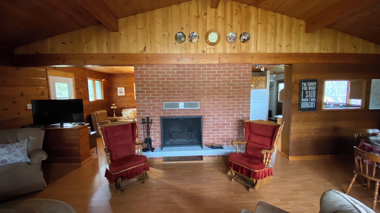 Photo of Livingroom in Victoria Beach