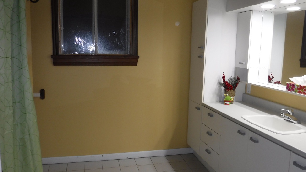 Photo of Bathroom in St-Augustin-de-Woburn