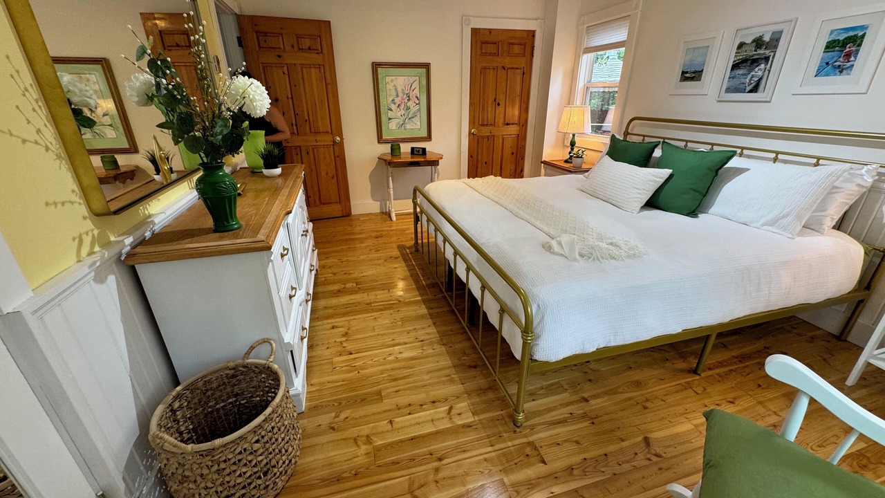 Photo of Bedroom in Lower Ohio