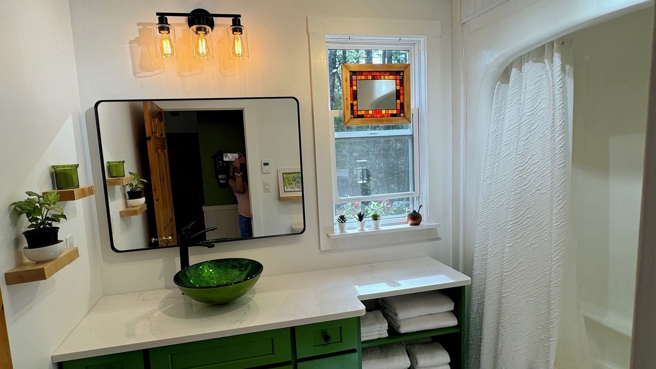 Photo of Bathroom in Lower Ohio