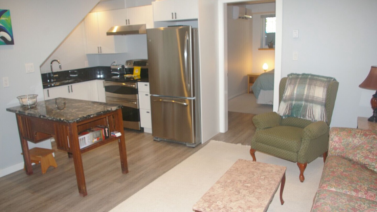 Photo of Livingroom in Quathiaski Cove
