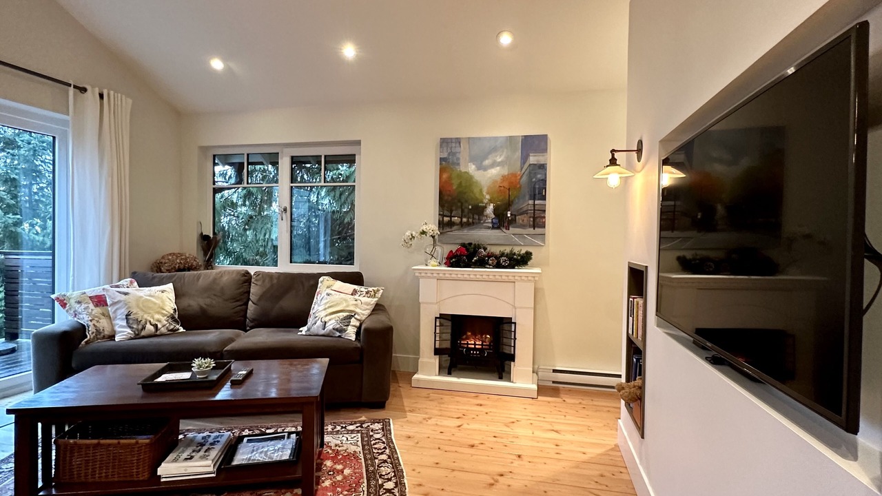 Photo of Livingroom in Bowen Island